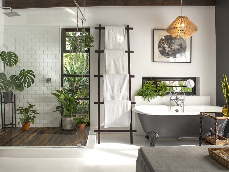 Kamar mandi natural dengan tanaman indoor, Sumber: stodels.com
