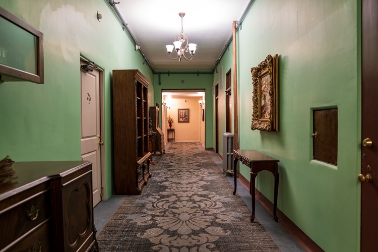 Karpet di lorong, Sumber: pexels.com